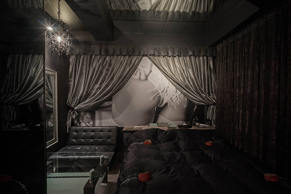 平原当麻 Haratohma Taira「法政の人民オリンピックショウ_2」