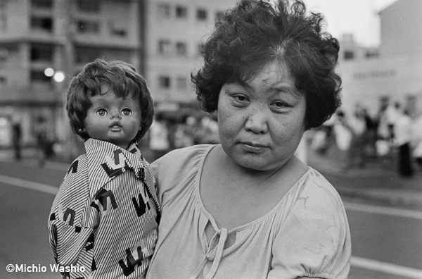 小松透 Toru Komatsu<br />ハワード・ワイツマン<br /> Howard Weitzman<br />吉田耕司 Koji Yoshida<br />鷲尾倫夫 Michio Washio<br /> (特別メンバー)「RED Photo Gallery 7周年記念 メンバー展<br />1st WEEK_4」