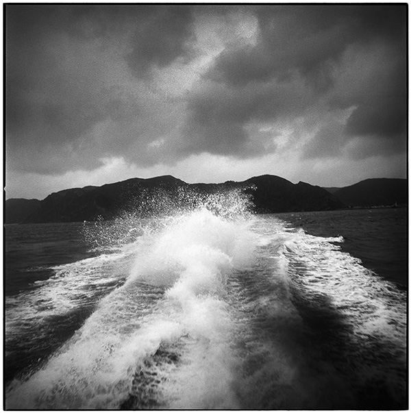 RED Photo Gallery10周年記念企画展<br />鷲尾倫夫 Michio Washio「巡歴の道。オキナワ_1」