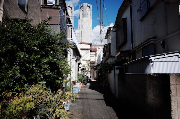 鎌田篤慎 Shigenori Kamata「西新宿の月_2」